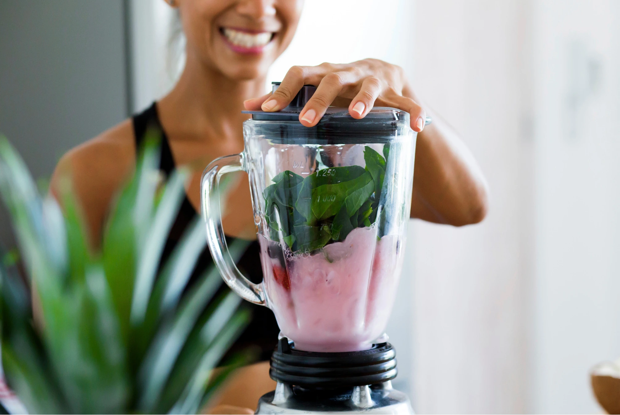 Best Non-Toxic Blenders for Nut Butters & Hot Blending (Powerful Options + Glass Alternatives)